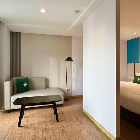 Pentafield City Residence Bangkok Luaran gambar